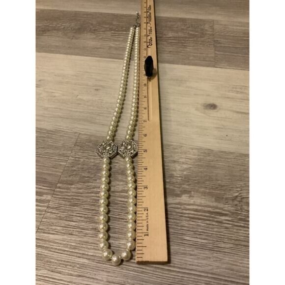 Elegant Faux Pearl Necklace With Rhinestone Beads & Adjustable Chain - Picture 5 of 6